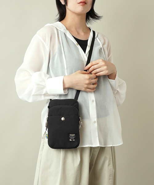 moz(モズ)の「【moz(モズ)】軽量 軽撥水 サコッシュ スマホショルダーバッグ ZZQK-01(ショルダーバッグ・レディース・オレンジ/ブルーグレー/ベージュ/ブラック・ONE SIZE)」の5枚目の写真