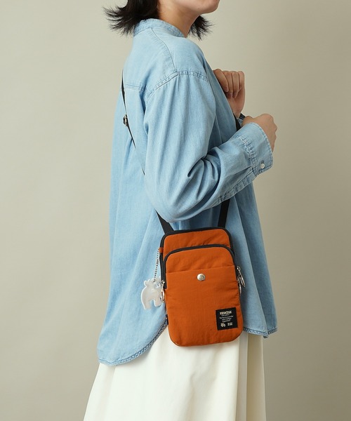 moz(モズ)の「【moz(モズ)】軽量 軽撥水 サコッシュ スマホショルダーバッグ ZZQK-01(ショルダーバッグ・レディース・オレンジ/ブルーグレー/ベージュ/ブラック・ONE SIZE)」の9枚目の写真