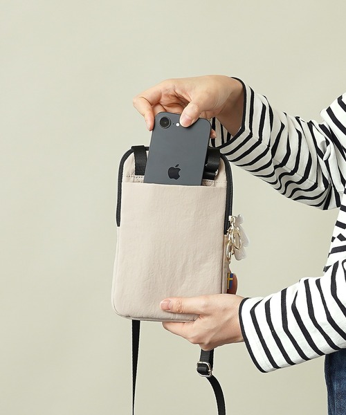 moz(モズ)の「【moz(モズ)】軽量 軽撥水 サコッシュ スマホショルダーバッグ ZZQK-01(ショルダーバッグ・レディース・オレンジ/ブルーグレー/ベージュ/ブラック・ONE SIZE)」の18枚目の写真