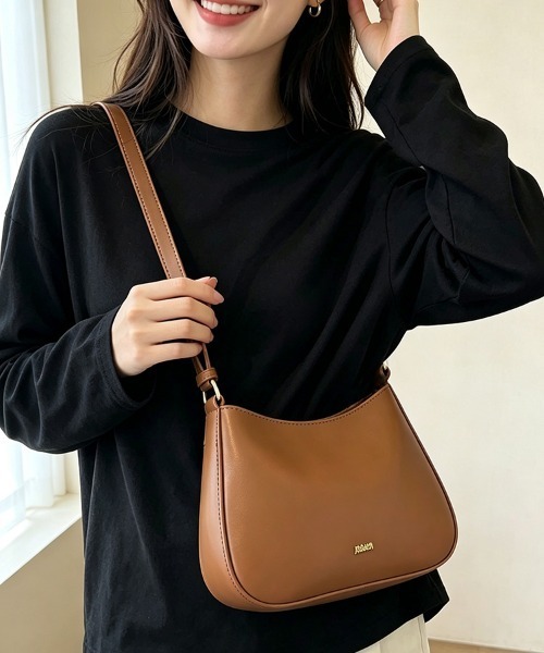 ONEP STAR(ワンピスター)の「カーブシルエットショルダーバッグ(ショルダーバッグ・レディース・ワインレッド/ブラウン/オフホワイト/ダークブラウン/ブラック・FREE)」の5枚目の写真