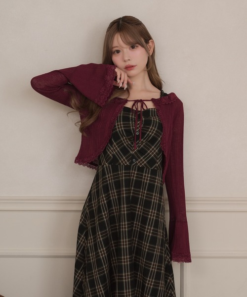 apres jour(アプレジュール)の「肩フリルフロントギャザーティアードキャミワンピース(ワンピース・レディース・チャコールグレー/ブラック/グレー系その他・X-LARGE/フリー)」の21枚目の写真