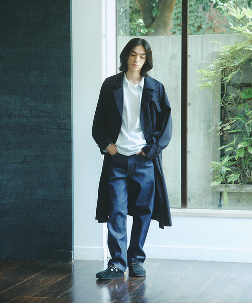 JOURNAL STANDARD(ジャーナルスタンダード)の「コットン ギャバジン フロー コート(ステンカラーコート・メンズ・ブラック・MEDIUM/LARGE)」の2枚目の写真