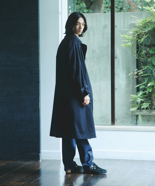 JOURNAL STANDARD(ジャーナルスタンダード)の「コットン ギャバジン フロー コート(ステンカラーコート・メンズ・ブラック・MEDIUM/LARGE)」の5枚目の写真