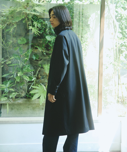 JOURNAL STANDARD(ジャーナルスタンダード)の「コットン ギャバジン フロー コート(ステンカラーコート・メンズ・ブラック・MEDIUM/LARGE)」の9枚目の写真