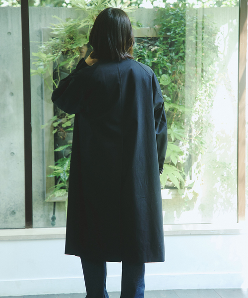 JOURNAL STANDARD(ジャーナルスタンダード)の「コットン ギャバジン フロー コート(ステンカラーコート・メンズ・ブラック・MEDIUM/LARGE)」の10枚目の写真