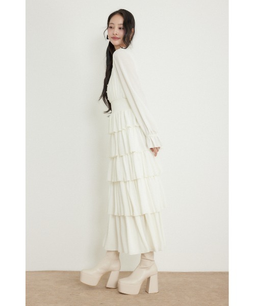 rienda(リエンダ)の「ドットフラワーウエストシャーリングワンピース 秋服(ワンピース・レディース・ホワイト/レッド系その他/ブラック系その他・SMALL/MEDIUM)」の6枚目の写真