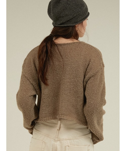 LA PEAU DE GEM(ラポドゥジェム)の「ブークレニットプルオーバー / 【 LA PEAU DE GEM 】 boucle knit pullover(ニット/セーター・レディース・ブラック/グレイッシュベージュ・FREE)」の5枚目の写真