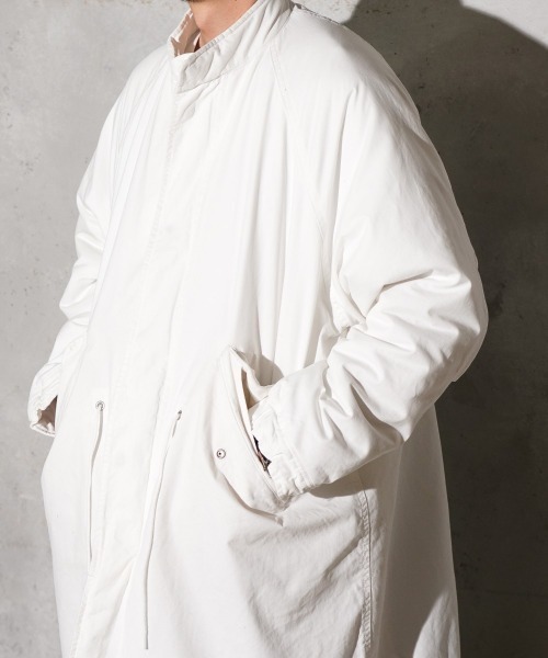 made in standard (メイドインスタンダード)の「MADE IN STANDARD / メイドインスタンダード M-65 FIELD RAGLAN COAT ミリタリー コート シンサレート(ミリタリージャケット・メンズ・ホワイト/チャコールグレー/ブラック・MEDIUM/LARGE)」の1枚目の写真
