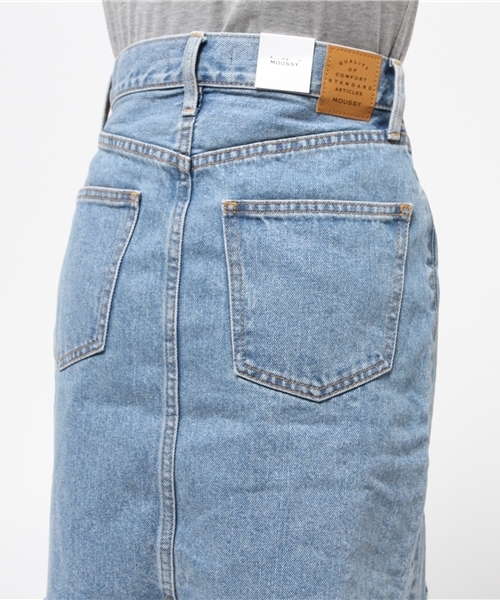 MOUSSY(マウジー)の「DENIM FIT MINI SK(デニムスカート・レディース・ワンウォッシュ/ブルー/ライトブルー/ホワイト・1/0/2)」の21枚目の写真