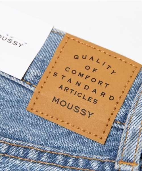 MOUSSY(マウジー)の「DENIM FIT MINI SK(デニムスカート・レディース・ワンウォッシュ/ブルー/ライトブルー/ホワイト・1/0/2)」の15枚目の写真