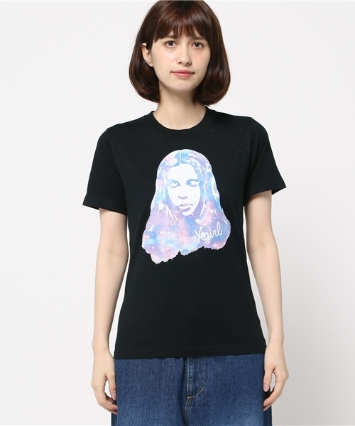 X-girl（エックスガール）の「FACE S/S TEE /Tシャツ/TEE/宇宙柄/フェイス/グラフィック/夏/半袖/ロゴ（Tシャツ/カットソー・レディース・ホワイト/ブラック/イエロー・1/2）」の4枚目の写真