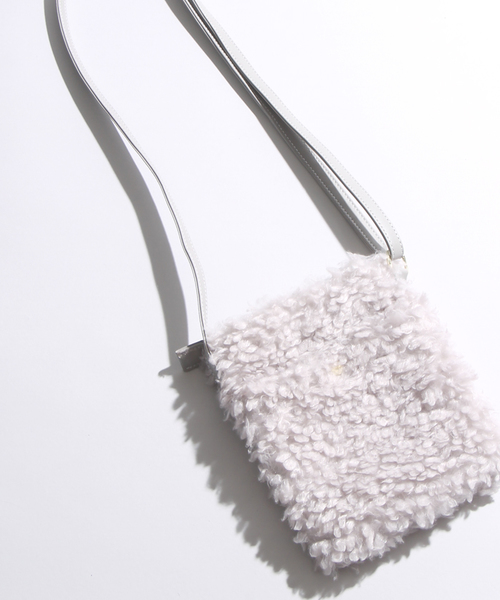 WEGO（ウィゴー）の「WEGO/クルクルファーミニショルダーバッグ（ショルダーバッグ・レディース・ベージュ/ピンク/オフホワイト/グレー/サックスブルー/ピンク系その他/ブラック/ブラウン系その他・FREE）」の3枚目の写真