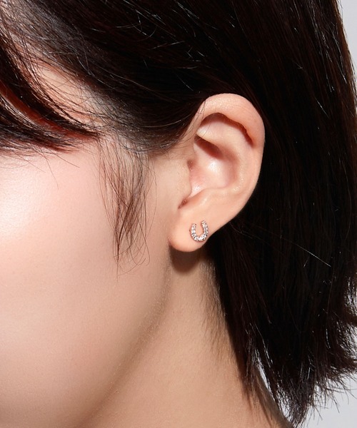 LAH（エルエーエイチ）の「馬蹄ピアス（ピアス（両耳用）・レディース・シルバー/ピンクゴールド・ONE SIZE）」の4枚目の写真