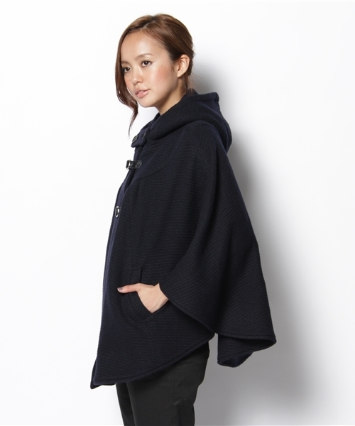 MILKFED.(ミルクフェド)の「GROSGRAIN PONCHO(ポンチョ・レディース・ベージュ/ネイビー・ONE SIZE)」の3枚目の写真
