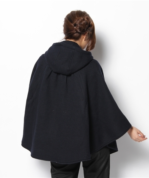 MILKFED.(ミルクフェド)の「GROSGRAIN PONCHO(ポンチョ・レディース・ベージュ/ネイビー・ONE SIZE)」の4枚目の写真