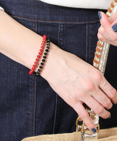 coen(コーエン)の「【CM着用アイテム・Market】HOUSE OF TUHINA(ハウスオブチュヒナ) グラスビーズブレス(ブレスレット・レディース・ブラック/ライトブルー/ケリー/レッド・FREE)」の9枚目の写真