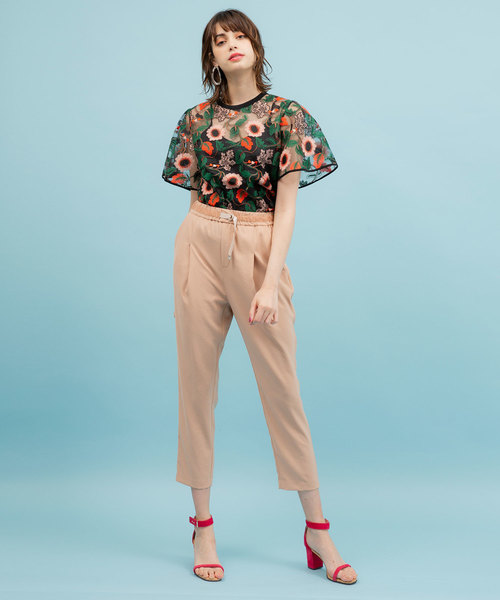 UNITED TOKYO（ユナイテッドトウキョウ）の「ソリビアリラックスパンツ（その他パンツ・レディース・ホワイト/グレー/ブラック/パープル/ベージュ・1）」の16枚目の写真