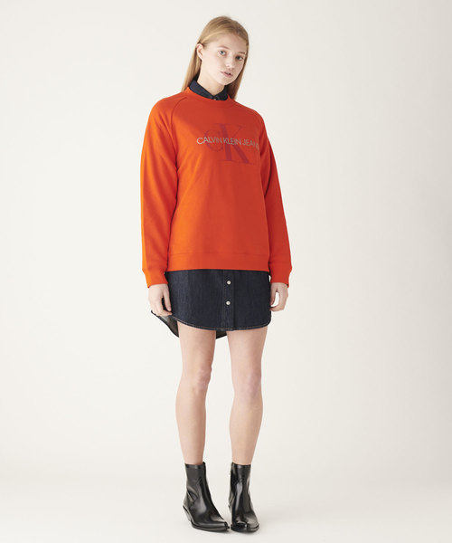 Calvin Klein Jeans（カルヴァンクラインジーンズ）の「モノグラム リラックス スウェット（スウェット・レディース・ブラック/パープル/オレンジ・S/M/L/XS）」の8枚目の写真