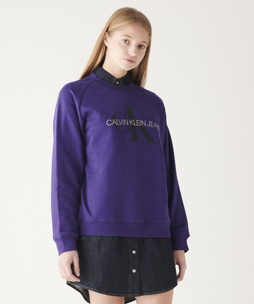 Calvin Klein Jeans（カルヴァンクラインジーンズ）の「モノグラム リラックス スウェット（スウェット・レディース・ブラック/パープル/オレンジ・S/M/L/XS）」の3枚目の写真