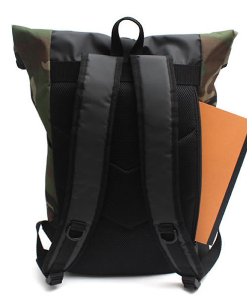 larkins(ラーキンス)の「LARKiNS(ラーキンス) ロールバックパック 20L LKPM-08(バックパック/リュック・メンズ・ブラック/ネイビー/カモフラージュ/ホワイト・ONE SIZE)」の13枚目の写真