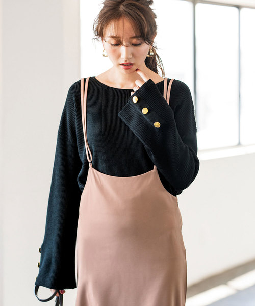 GeeRA(ジーラ)の「袖ボタンニット(ニット/セーター・レディース・オフホワイト/ピンク/ブラック・LARGE/MEDIUM/SMALL/X-LARGE)」の1枚目の写真