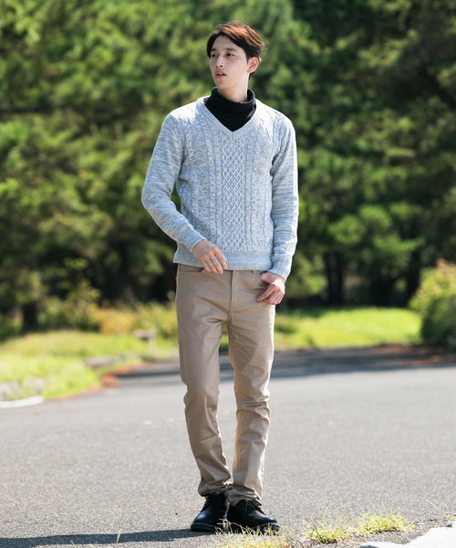 TopIsm(トップイズム)の「ケーブル編みVネックニットセーター(ニット/セーター・メンズ・ホワイト/ブラック/ネイビー/グレー/ブラック系その他・LL/M/L)」の11枚目の写真