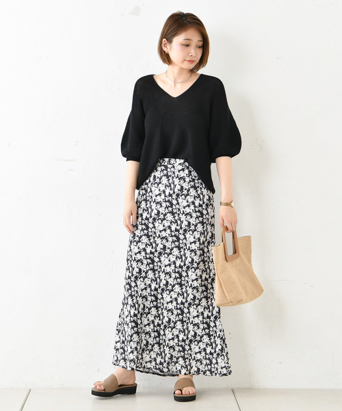 DouDou(ドゥドゥ)の「フラワープリントスカート(スカート・レディース・ブラック/ピンク/グリーン・38/36)」の19枚目の写真