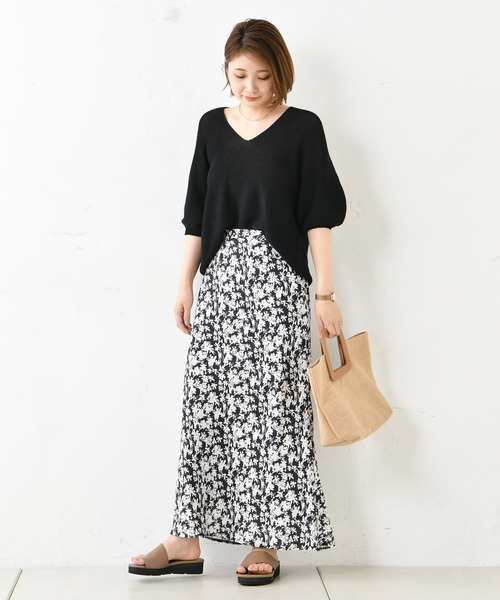 DouDou(ドゥドゥ)の「フラワープリントスカート(スカート・レディース・ブラック/ピンク/グリーン・38/36)」の18枚目の写真