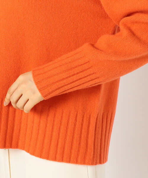 NOLLEY’S（ノーリーズ）の「カシミヤブレンド天竺タートルプルオーバーニット（ニット/セーター・レディース・オレンジ/オフホワイト/ライトグレー/キャメル・38）」の11枚目の写真
