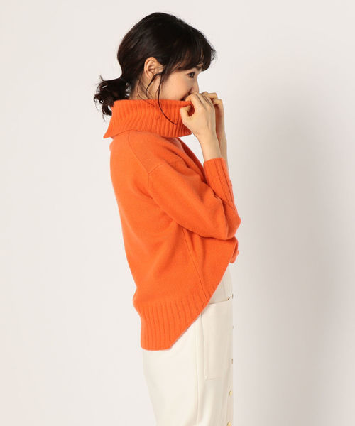 NOLLEY’S（ノーリーズ）の「カシミヤブレンド天竺タートルプルオーバーニット（ニット/セーター・レディース・オレンジ/オフホワイト/ライトグレー/キャメル・38）」の4枚目の写真
