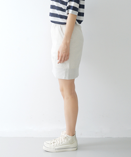 URBAN RESEARCH DOORS WOMENS（アーバンリサーチ ドアーズ ウィメンズ）の「DOORS スウェットミニスカート（スカート・レディース・アイボリー/グレー・ONE）」の8枚目の写真