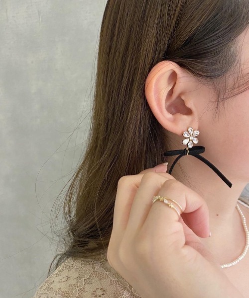 flower（フラワー）の「ジュエルリボンピアス（ピアス（片耳用）・レディース・ブラック・FREE）」の6枚目の写真