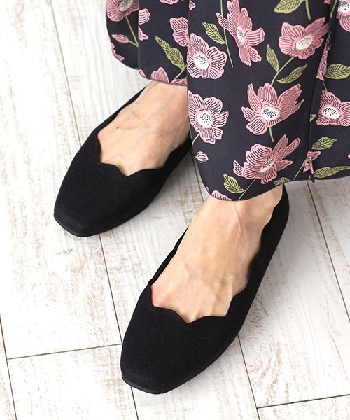 JELLY BEANS（ジェリービーンズ）の「【Made in Japan】フラワーカットスクエアトゥフラット(130-3420)JELLY BEANS(ジェリービーンズ)（パンプス・レディース・ブラック/ブラウン/グリーン/ラベンダー・23/24/22.5/24.5/23.5）」の21枚目の写真