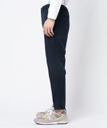 New Balance ネイビー スリムフィットパンツ New Balance ネイビー スリムフィットパンツ