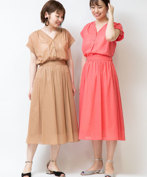 NOLLEY’S(ノーリーズ)の「100/2ガスボイルギャザーブラウス(シャツ/ブラウス・レディース・ミント/サーモンピンク/キャメル/グレイッシュブルー/パープル/ブラウン・38/36)」の20枚目の写真