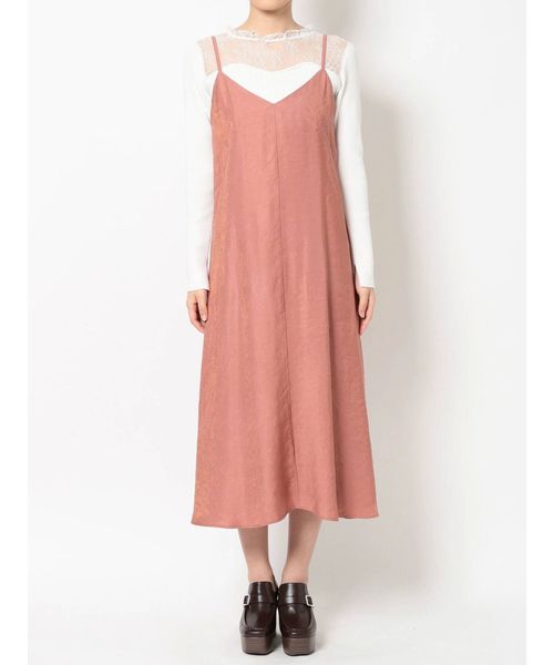 dazzlin（ダズリン）の「サテンＶキャミワンピース（ワンピース・レディース・オフホワイト/ピンク/グリーン/ブラウン/ベージュ・FREE）」の18枚目の写真