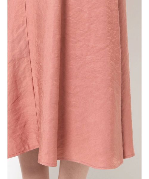 dazzlin（ダズリン）の「サテンＶキャミワンピース（ワンピース・レディース・オフホワイト/ピンク/グリーン/ブラウン/ベージュ・FREE）」の22枚目の写真