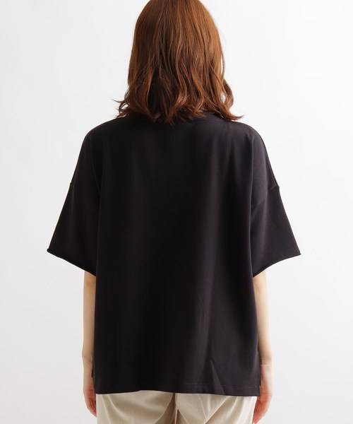 Champion(チャンピオン)の「【champion】クルーネックロゴT(Tシャツ/カットソー・レディース・オフホワイト/ブラック・02)」の3枚目の写真
