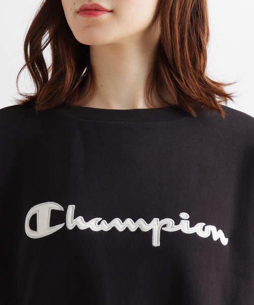 Champion(チャンピオン)の「【champion】クルーネックロゴT(Tシャツ/カットソー・レディース・オフホワイト/ブラック・02)」の5枚目の写真