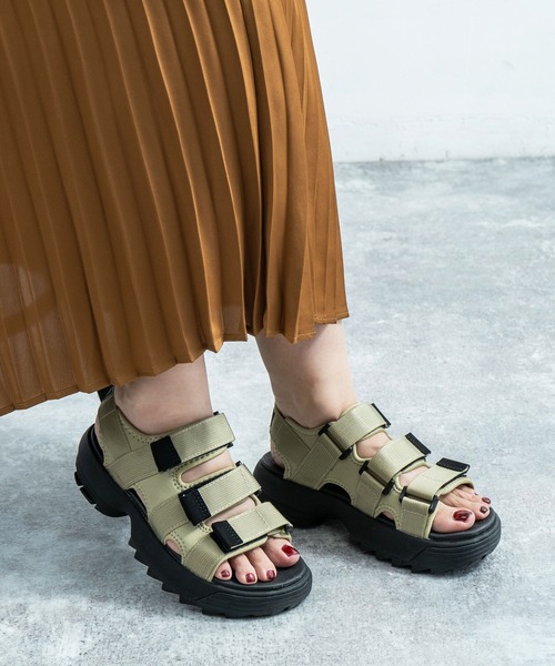 MEI(メイ)の「MEI/メイ RECYCLE TAPE SANDAL スポーツサンダル ベルクロ / スポサン(サンダル・レディース・ベージュ/ネイビー/オリーブ/ブラック・M/L/S)」の9枚目の写真