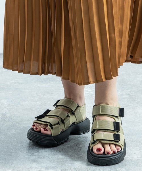 MEI(メイ)の「MEI/メイ RECYCLE TAPE SANDAL スポーツサンダル ベルクロ / スポサン(サンダル・レディース・ベージュ/ネイビー/オリーブ/ブラック・M/L/S)」の11枚目の写真