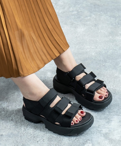 MEI(メイ)の「MEI/メイ RECYCLE TAPE SANDAL スポーツサンダル ベルクロ / スポサン(サンダル・レディース・ベージュ/ネイビー/オリーブ/ブラック・M/L/S)」の14枚目の写真