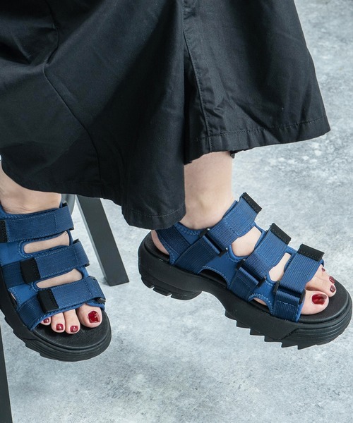 MEI(メイ)の「MEI/メイ RECYCLE TAPE SANDAL スポーツサンダル ベルクロ / スポサン(サンダル・レディース・ベージュ/ネイビー/オリーブ/ブラック・M/L/S)」の18枚目の写真
