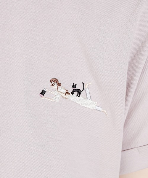 natural couture（ナチュラルクチュール）の「HOMEミニガール刺繍T（Tシャツ/カットソー・レディース・オフホワイト/ラベンダー/ナチュラル/スミクロ・FREE）」の20枚目の写真