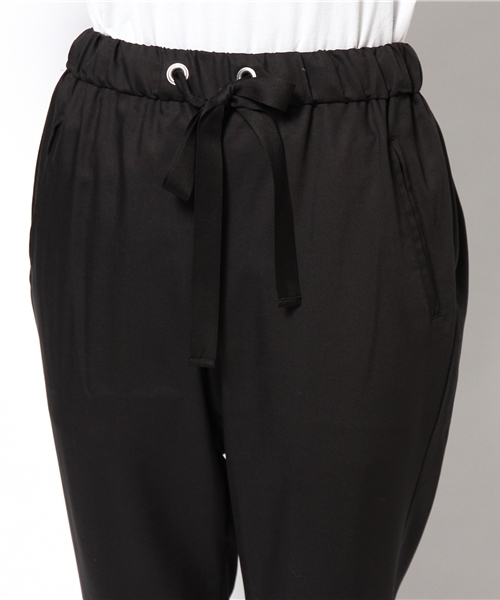 Tiara（ティアラ）の「裾ゴムイージーパンツ（その他パンツ・レディース・ブラック/ベージュ/ネイビー・2/3）」の7枚目の写真