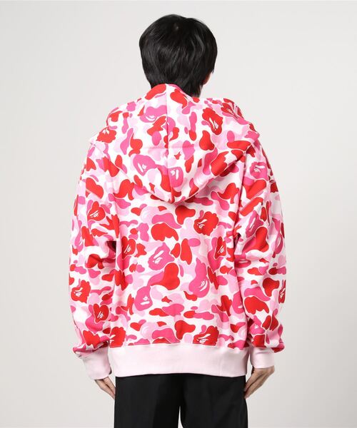 A BATHING APE（アベイシングエイプ）の「GIANT ABC CAMO FULL ZIP