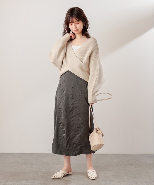 natural couture(ナチュラルクチュール)の「ちょっとモードなワッシャーサテンスカート(スカート・レディース・ブラック/ブルー/アイボリー・FREE)」の8枚目の写真