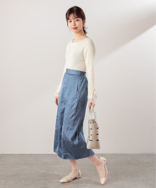 natural couture(ナチュラルクチュール)の「ちょっとモードなワッシャーサテンスカート(スカート・レディース・ブラック/ブルー/アイボリー・FREE)」の12枚目の写真