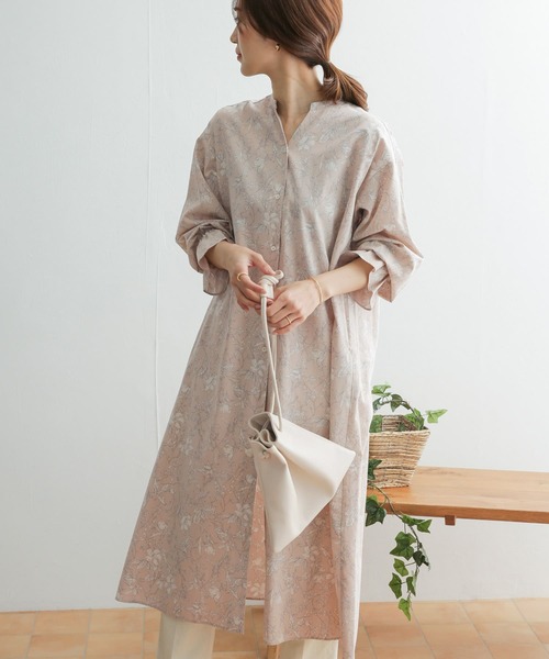 URBAN RESEARCH DOORS（アーバンリサーチドアーズ）の「フラワープリントワンピース（ワンピース・レディース・ベージュ系その他/ピンクベージュ・ONE）」の20枚目の写真