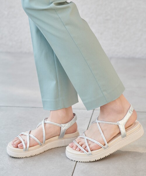 grove（グローブ）の「◆【人間工学】コードふわフィットサンダル（サンダル・レディース・ブラック/シルバー/アイボリー/ライトベージュ/グリーン系5・35/45/25）」の8枚目の写真